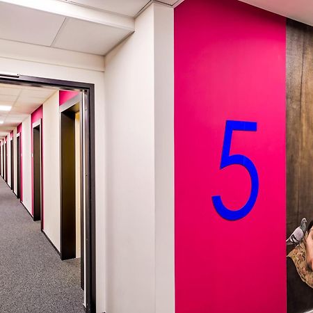 Easy One Premium Art Aparthotel Krakow Ngoại thất bức ảnh